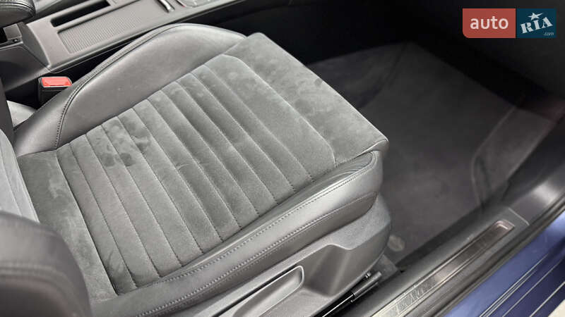 Седан Volkswagen Passat 2015 в Сваляве