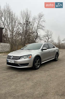 Седан Volkswagen Passat 2012 в Днепре