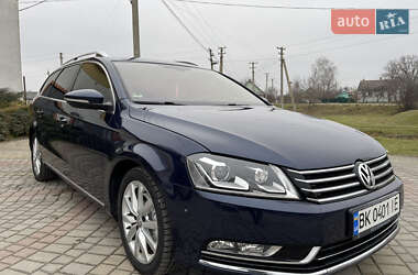 Универсал Volkswagen Passat 2013 в Дубно