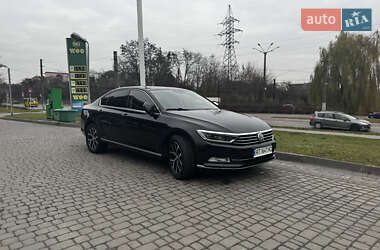 Седан Volkswagen Passat 2017 в Львові