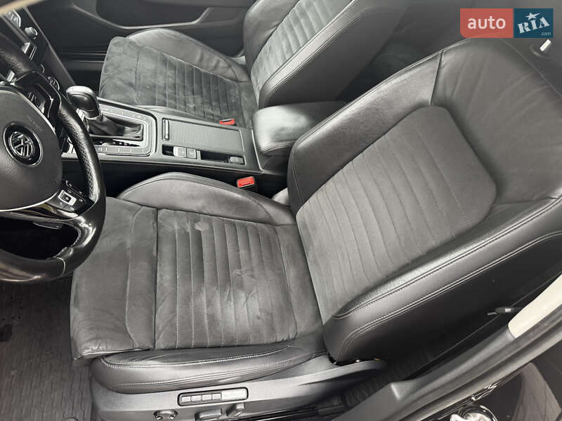 Седан Volkswagen Passat 2017 в Львове фото 28 Седан Volkswagen Passat 2017 в Львове