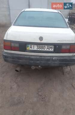 Седан Volkswagen Passat 1991 в Таращі