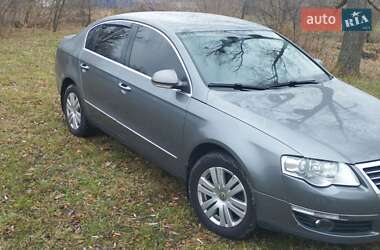 Седан Volkswagen Passat 2005 в Сумах