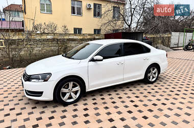 Седан Volkswagen Passat 2012 в Одессе