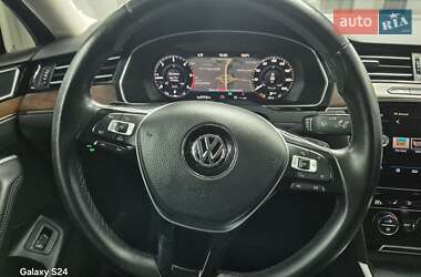 Седан Volkswagen Passat 2018 в Киеве