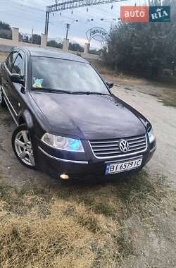 Седан Volkswagen Passat 2003 в Миргороді