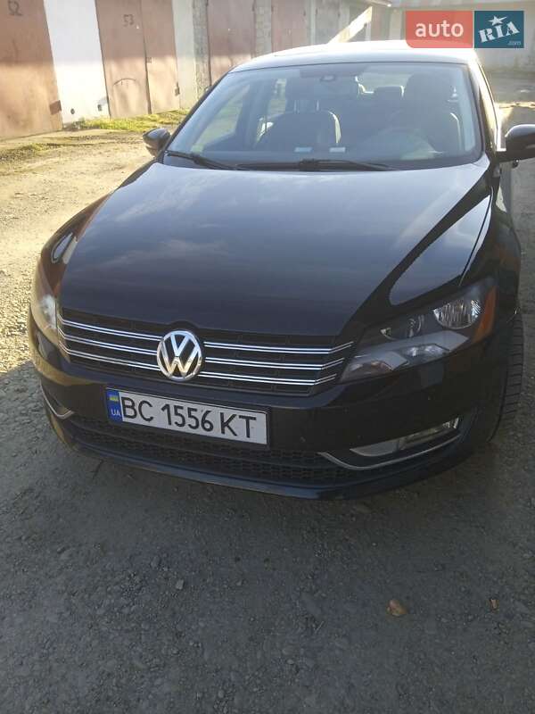 Седан Volkswagen Passat 2014 в Стрые