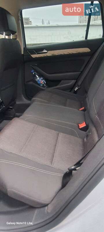 Универсал Volkswagen Passat 2015 в Одессе фото 19 Универсал Volkswagen Passat 2015 в Одессе