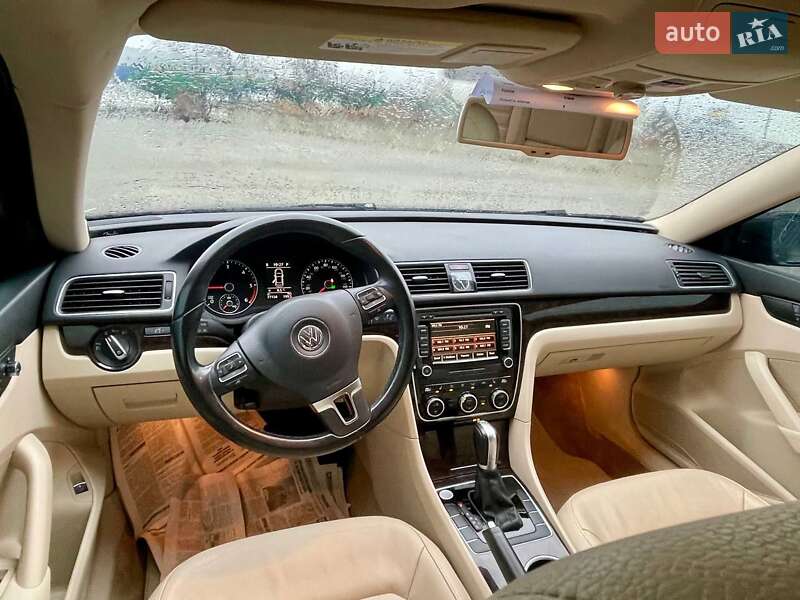 Седан Volkswagen Passat 2015 в Житомирі