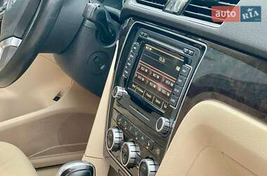 Седан Volkswagen Passat 2015 в 