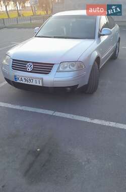 Седан Volkswagen Passat 2004 в Боярке