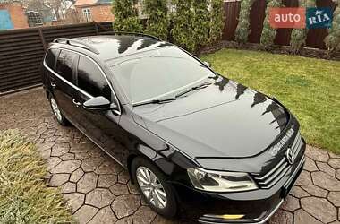 Універсал Volkswagen Passat 2013 в Полтаві