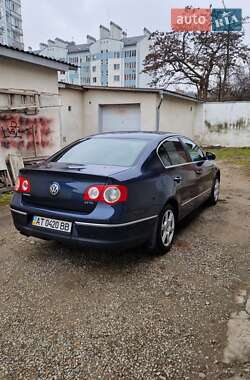 Седан Volkswagen Passat 2006 в Івано-Франківську