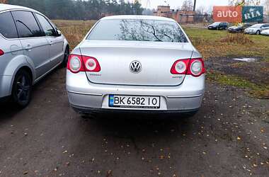 Седан Volkswagen Passat 2007 в Звягелі