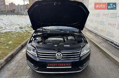 Універсал Volkswagen Passat 2012 в Києві