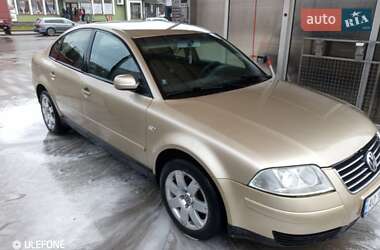 Седан Volkswagen Passat 2001 в Сваляві