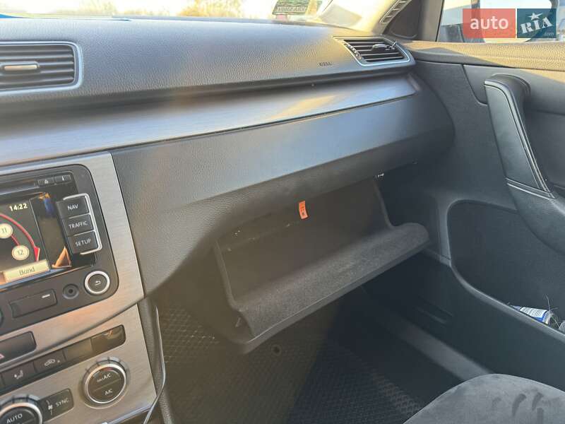 Седан Volkswagen Passat 2014 в Тальному