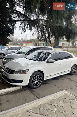 Седан Volkswagen Passat 2012 в Одесі