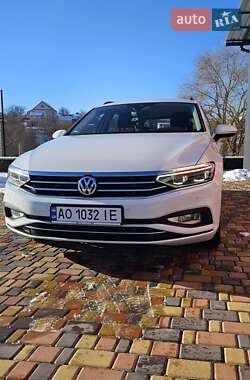 Універсал Volkswagen Passat 2019 в Умані