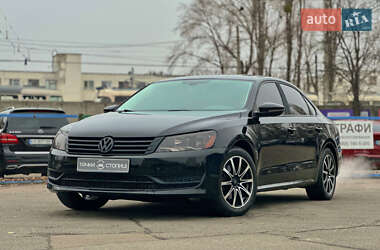 Седан Volkswagen Passat 2012 в Киеве