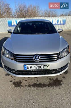 Седан Volkswagen Passat 2012 в Кропивницькому