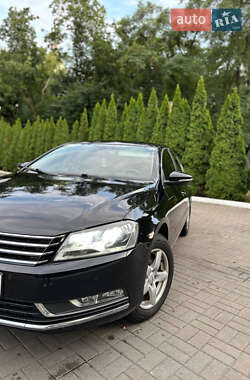 Седан Volkswagen Passat 2014 в Гайвороні