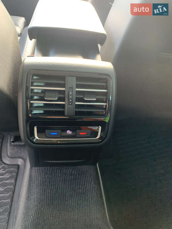 Універсал Volkswagen Passat 2018 в Івано-Франківську