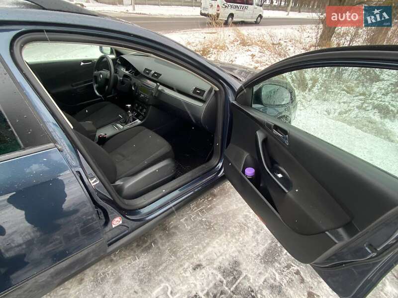 Універсал Volkswagen Passat 2005 в Вінниці