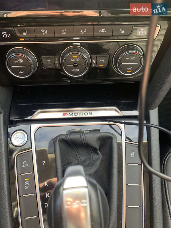 Універсал Volkswagen Passat 2018 в Івано-Франківську