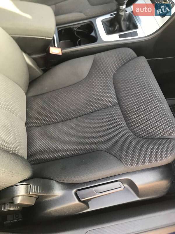 Volkswagen Passat 2010