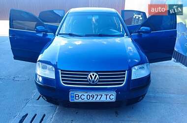 Седан Volkswagen Passat 2001 в Ходореві