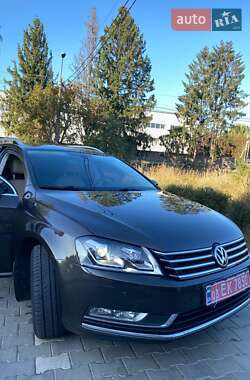 Універсал Volkswagen Passat 2012 в Луцьку