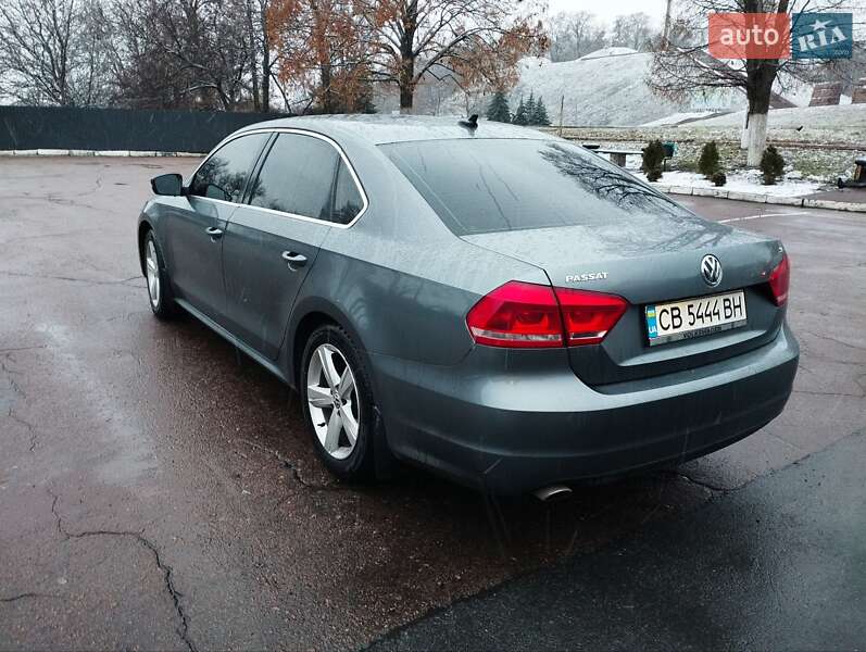 Седан Volkswagen Passat 2012 в Чернигове