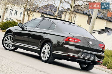 Седан Volkswagen Passat 2015 в Одесі