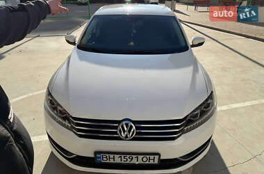 Седан Volkswagen Passat 2012 в Одессе