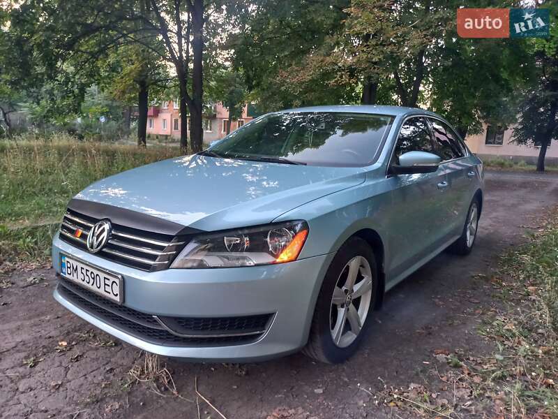 Седан Volkswagen Passat 2012 в Сумах