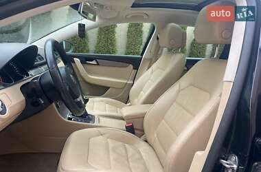 Универсал Volkswagen Passat 2012 в Стрые