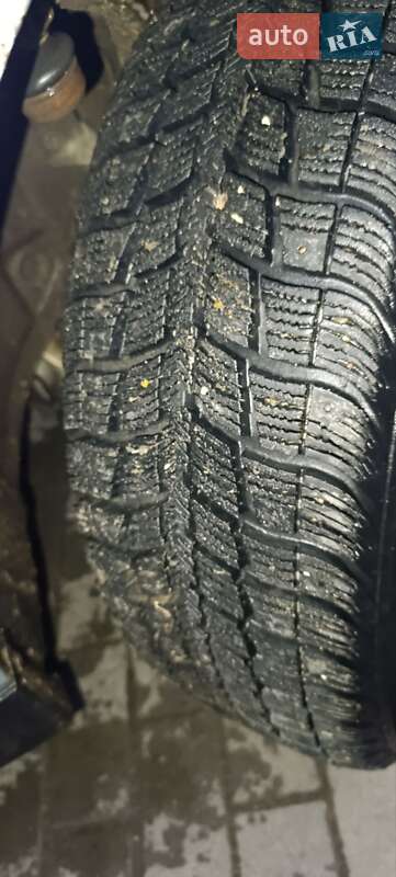 Седан Volkswagen Passat 2001 в Городенке