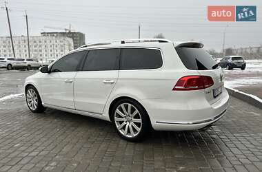 Универсал Volkswagen Passat 2011 в Нетешине