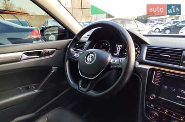 Седан Volkswagen Passat 2017 в 