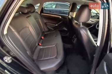 Седан Volkswagen Passat 2017 в 