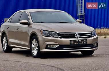 Седан Volkswagen Passat 2016 в Кривому Розі