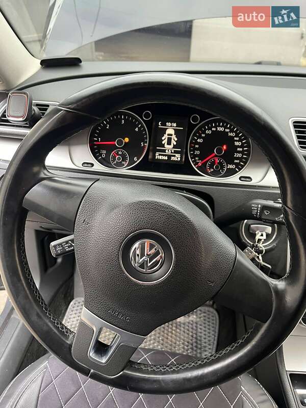 Универсал Volkswagen Passat 2014 в Перемышлянах