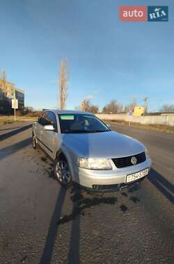 Седан Volkswagen Passat 1998 в Вознесенську