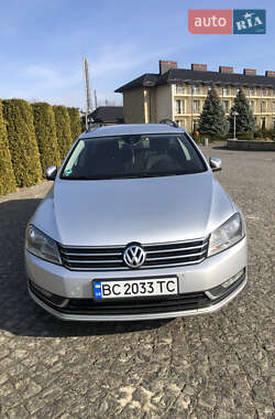 Универсал Volkswagen Passat 2014 в Жовкве