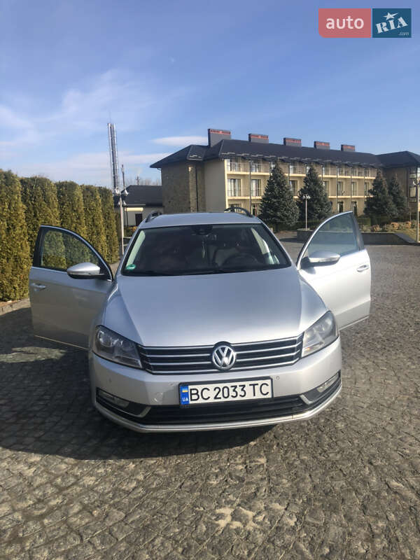 Универсал Volkswagen Passat 2014 в Жовкве
