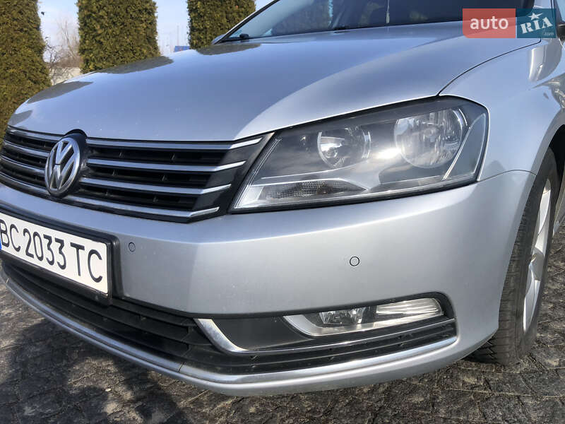 Универсал Volkswagen Passat 2014 в Жовкве