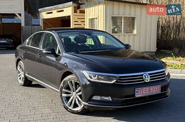 Седан Volkswagen Passat 2015 в Хусті