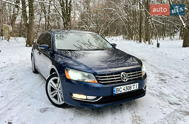 Седан Volkswagen Passat 2012 в Львове