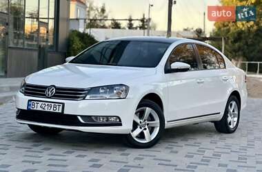 Седан Volkswagen Passat 2012 в Одесі